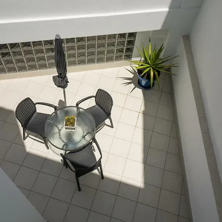 Апартаменти Mombasa 1 Planta Нерха