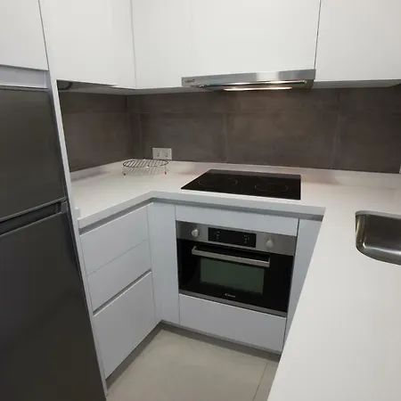 Апартаменти Mombasa 1 Planta Нерха