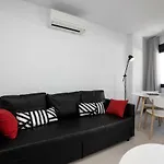 Mombasa 1 Planta 公寓