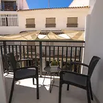 Mombasa 1 Planta 公寓