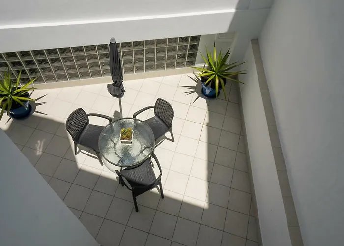 Апартаменти Mombasa 1 Planta Нерха