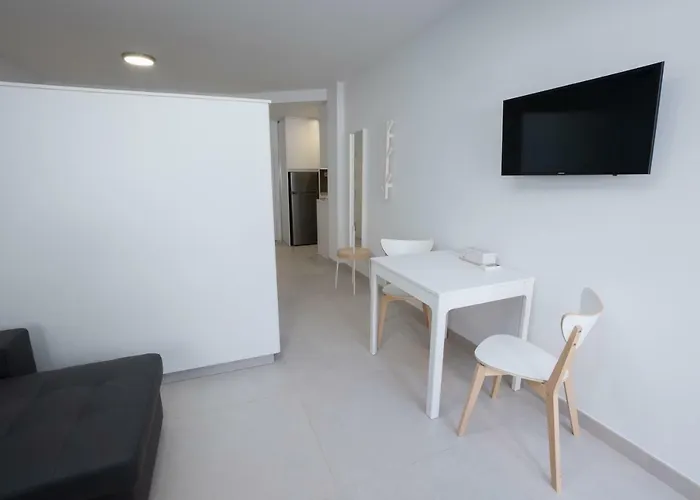 Mombasa 1 Planta Апартаменти *